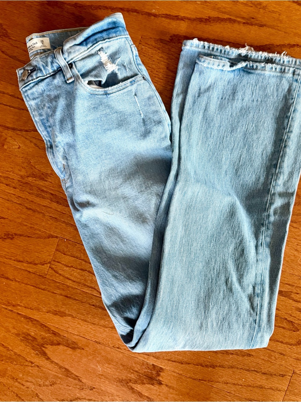 Abercrombie & Fitch 70’s Vintage High Rise Flare Jeans - Picture 3 of 6